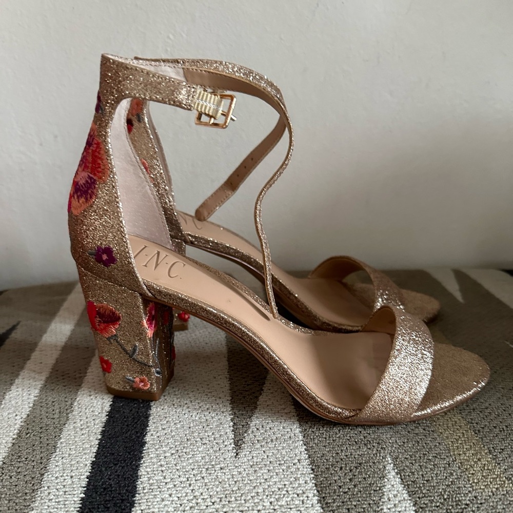 INC Gold glitter 3 1/2 inch heels with embroidered flowers